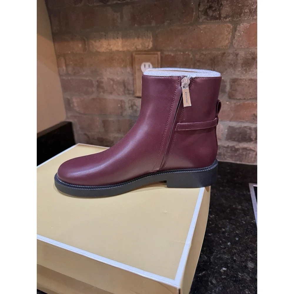 Michael Kors Mandy Block Heel Bootie in an oxblood Size 6.5